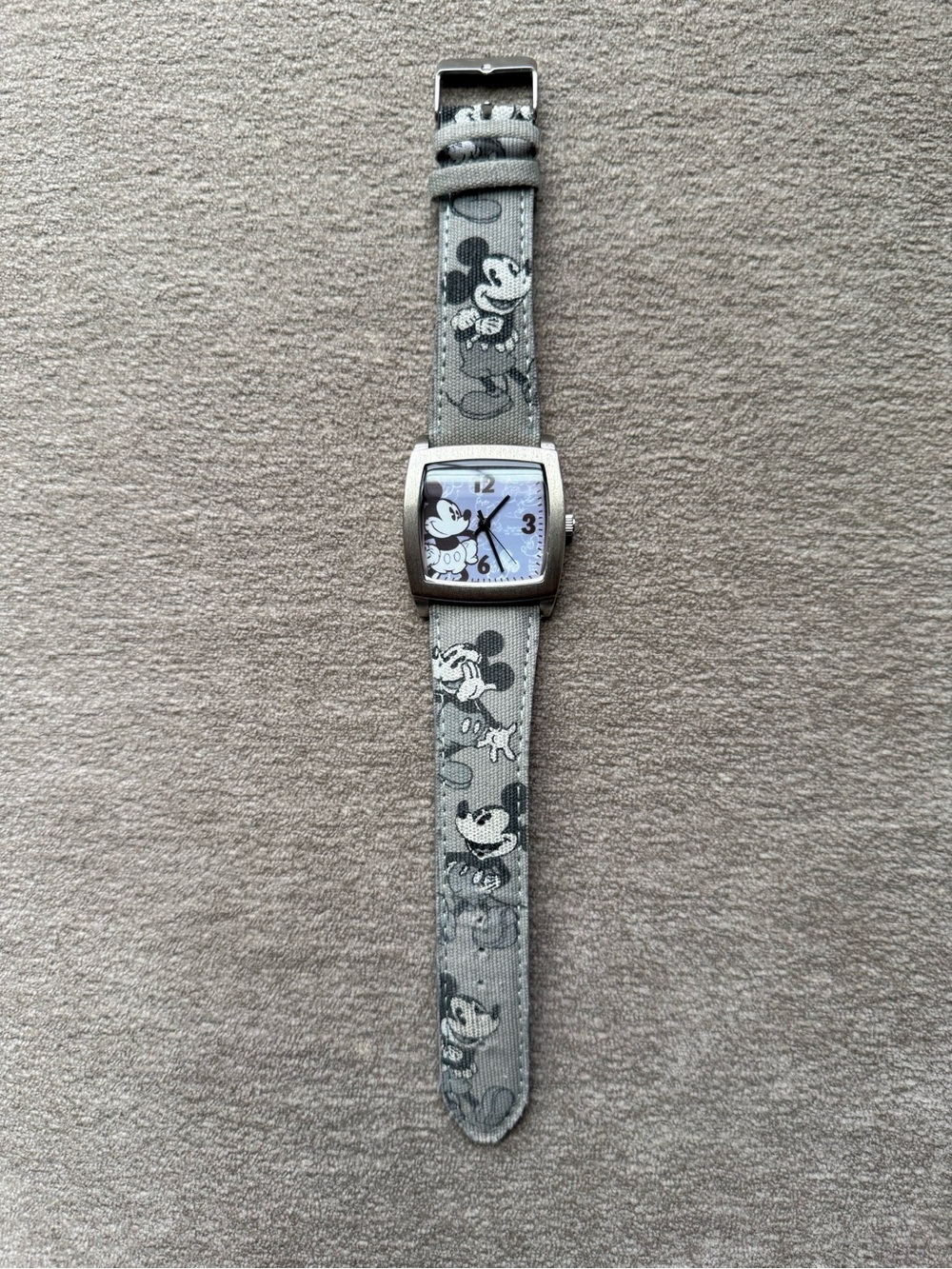 Gray Mickey Mouse Patterned Unisex Watch - Branded Character Strap